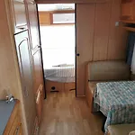Sea Caravan/camper On The * كيتن