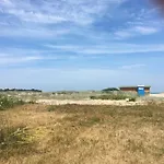 Sea Caravan/camper On The *